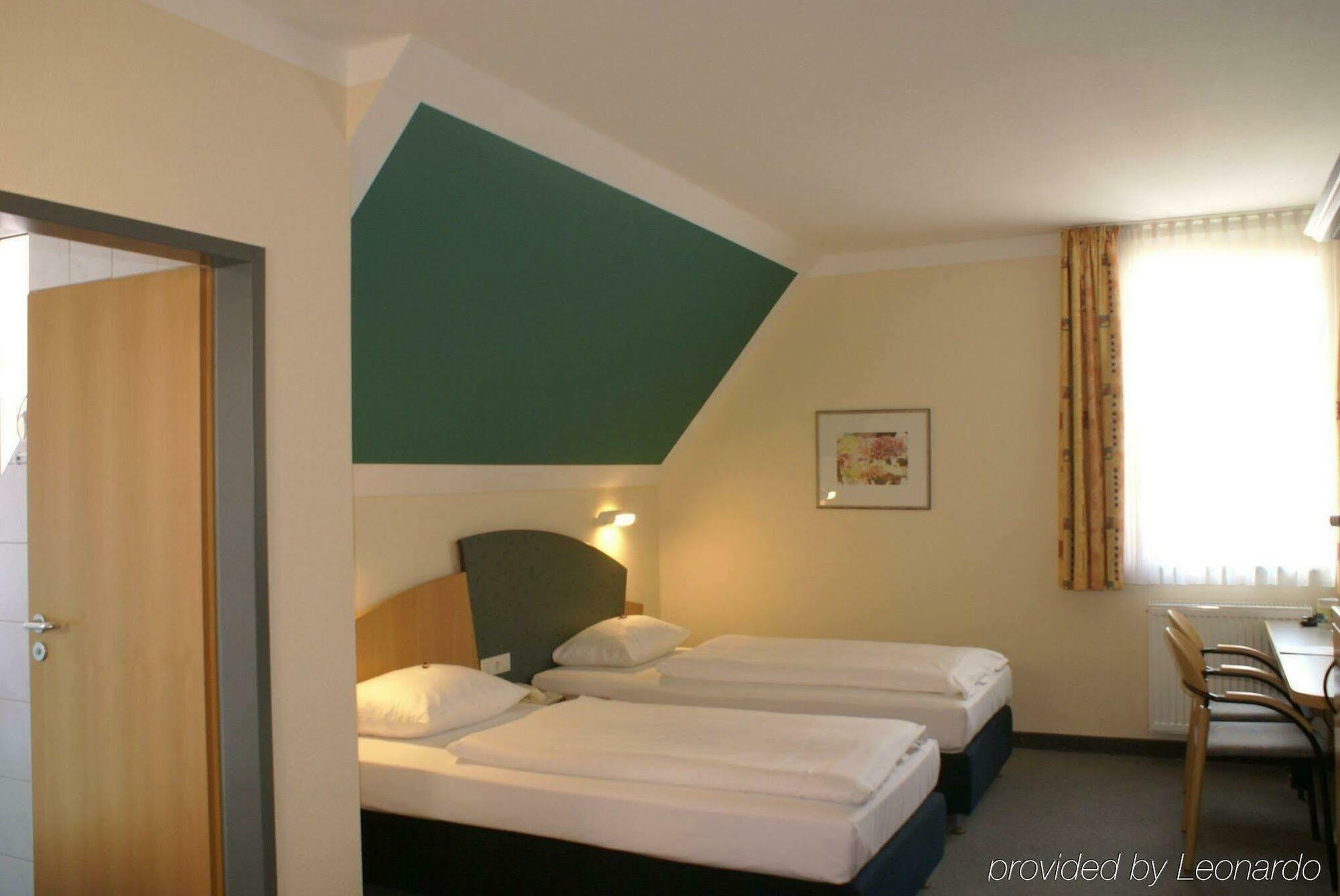 Arvena Reichsstadt Hotel Bad Windsheim Room photo